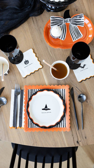 HPH1343 - Black and Cream Stripes Scalloped 10" Plate