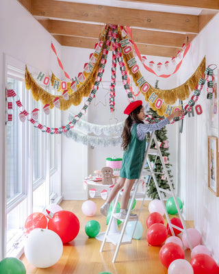 HOH1303 - Ho Ho Ho Santa Paper Banner Set