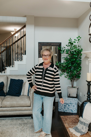 Verona Lace Knit Top -Black