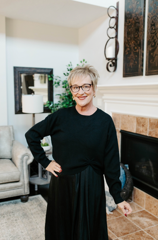 Knot Your Average Top - Black