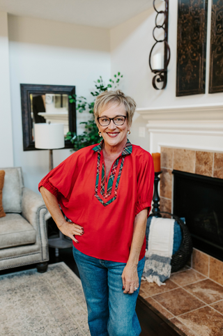 Mistletoe Moments Top - Red