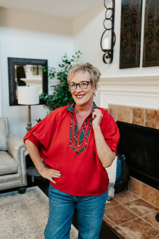 Mistletoe Moments Top - Red