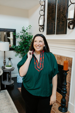 Mistletoe Moment Top - Green