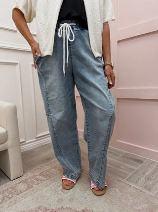 Easy Street Barrel Jean